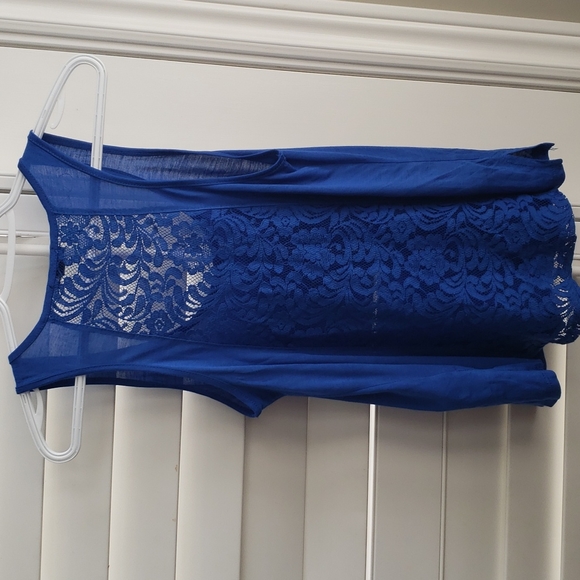 U2B Tank Top - Picture 4 of 6